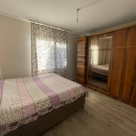 Lejlighed Furnished House For Rent In